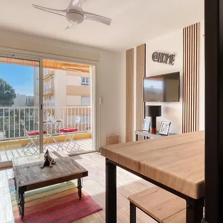 Neuf Bord De - Piscine - Tennis - Boulodrome Dans La Résidence Le Lavandou