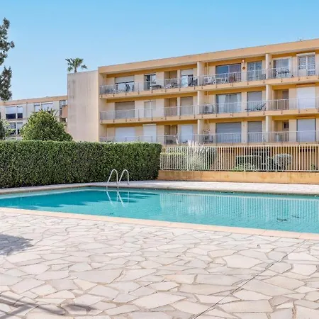 Neuf Bord De - Piscine - Tennis - Boulodrome Dans La Résidence * Le Lavandou
