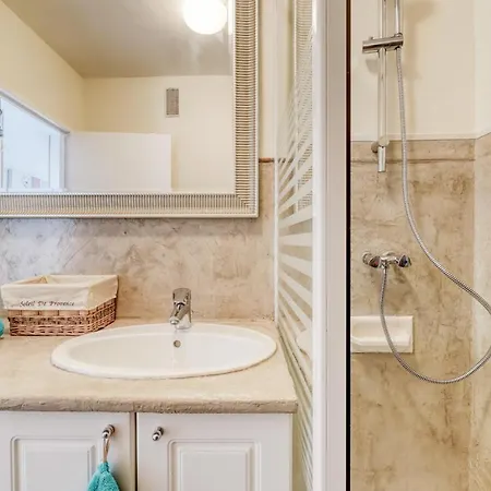 Neuf Bord De - Piscine - Tennis - Boulodrome Dans La Résidence Appartamento Le Lavandou