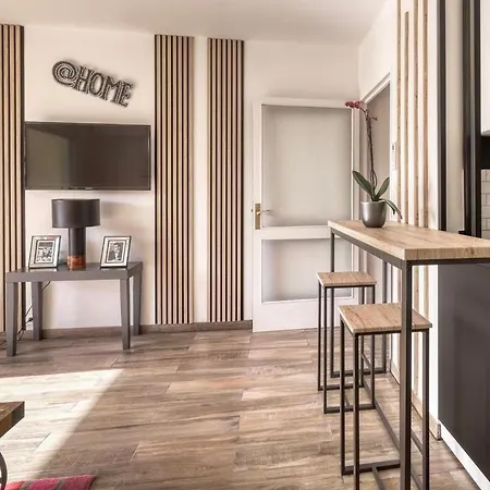 Neuf Bord De - Piscine - Tennis - Boulodrome Dans La Résidence *