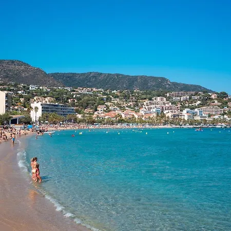 Neuf Bord De - Piscine - Tennis - Boulodrome Dans La Résidence Appartamento